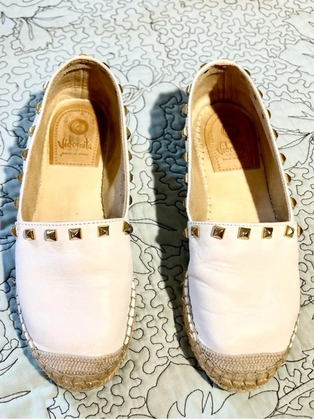 💥Vidorreta Made in Spain White Leather Studded Espadrille Flats EU 37 US 6.5💛